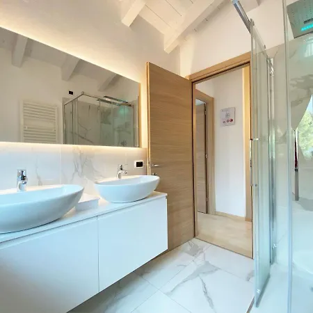 Сasa de vacaciones Prestige Apt Lake Como Colico